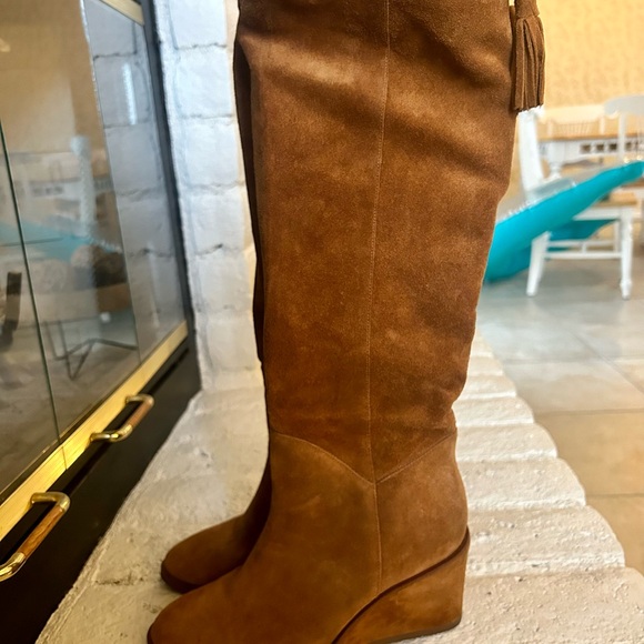 Antonia Melani Suede Boots - Picture 2 of 6